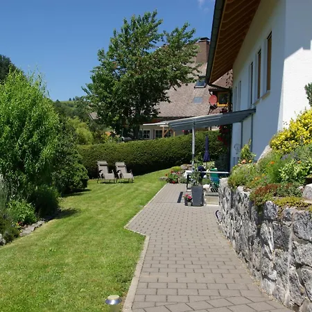 Haus Foehrenbach * Schonenberg